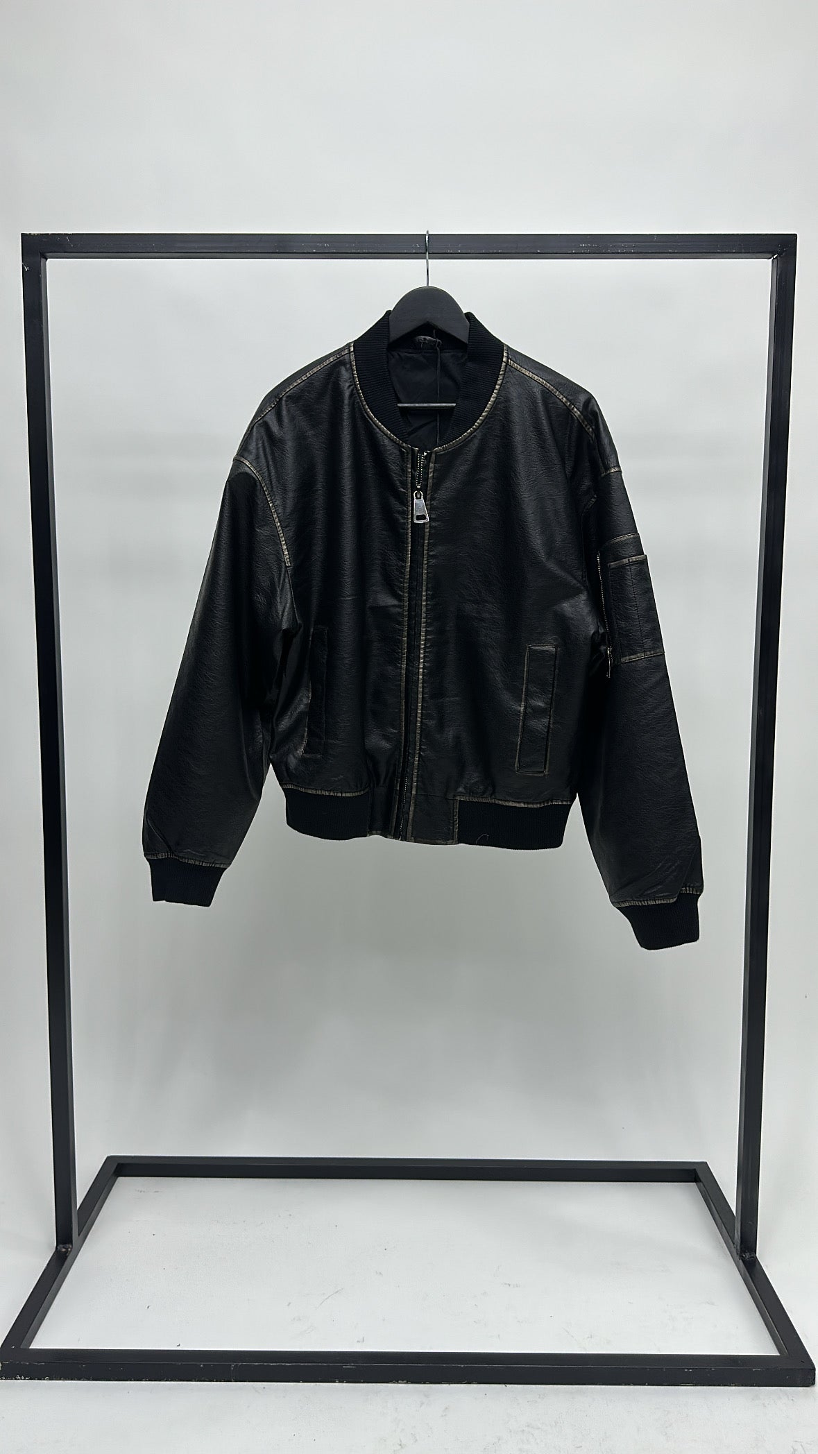 BOMBER AVIATOR