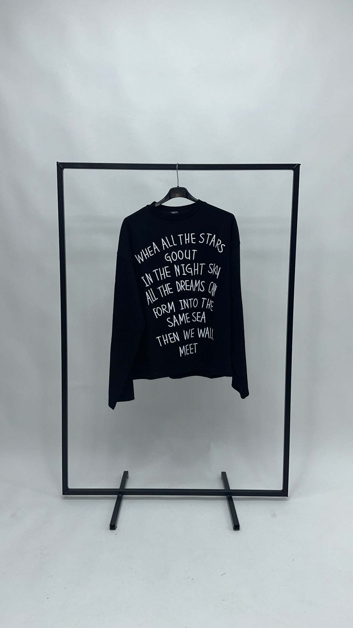 SHIRT LONG SLEEVE GRAFIC