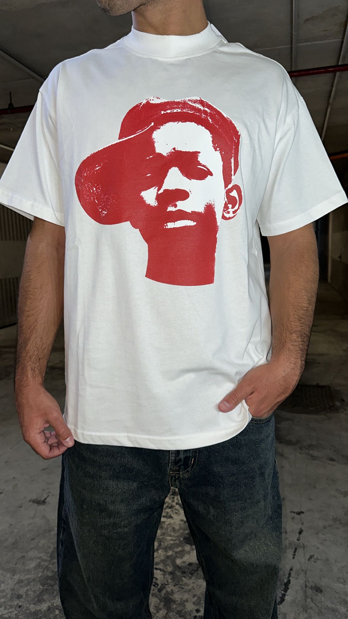 T-SHIRT RED PRINT